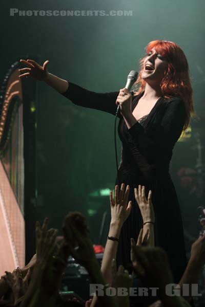 FLORENCE AND THE MACHINE - 2009-11-07 - PARIS - La Cigale - 